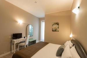 Hotel Trevi Riccione, in centro sul mare con cucina