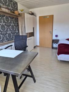 " Die Wolfs Burg" 70qm - 3Zimmer- Duschbad - Küche & zentrumsnah