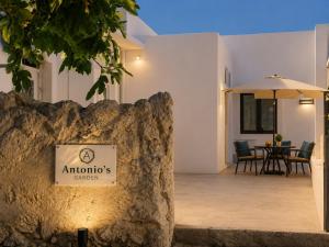 Antonias Apartments & Antonios Garden