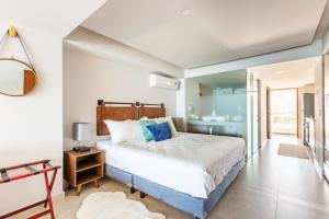 Beachfront & free daily breakfast & 600MB 7010 Wifi by Moikkarentals