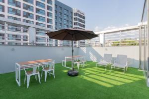 Dongdaemun, Sauna, Rooftop, 8 min subway