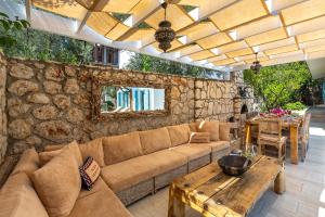 Villa Mavi Ev - 4 bedroom luxury villa, 3 minutes walk from Kalkan town