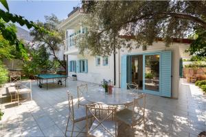 Villa Mavi Ev - 4 bedroom luxury villa, 3 minutes walk from Kalkan town