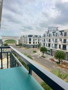 Hân House Best View Airport & Droptop Cafe BBQ