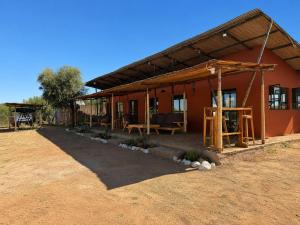 Amboseli RedHouse