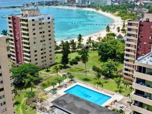 Walk to the Beach Ocho Rios Apartment