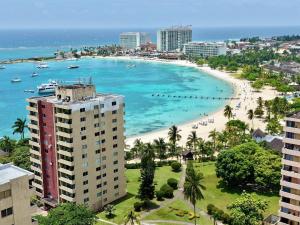 Walk to the Beach Ocho Rios Apartment