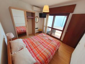 Prime Ground Floor Apartment I Steps from Marina