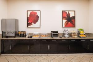 Cortona Inn and Suites Anaheim Resort