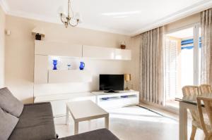 Penthouse in Marina Banus -Puerto Banus.Pool-Gym
