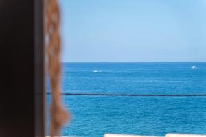 YellowWave by ClubPrometheus - Boutique Beach & Surf Retreat