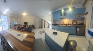 ELIT3-14 BEDS-7rooms FULL TRIPLEX VILLA in BELEK with 10meter PRIVATE POOL & GARDEN WI-FI- Full Kitchen & Bed Equipments-New Air Conditions free parking