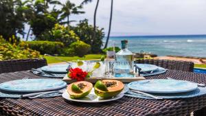 OceanFront 1BD w Lanai AC Steps from Beach - Hoyochi Nikko 105
