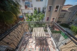 Calanthe Residence