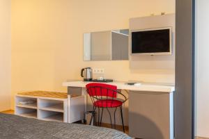 Calanthe Residence