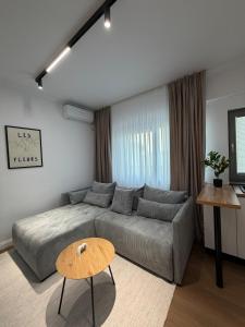 Modern Apartment 5 min Metro Near Victoriei