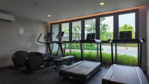 2BR family suite near Boat Lagoon
