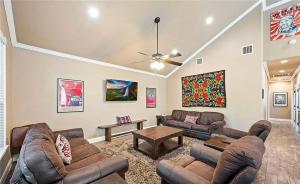 River Road Villa #3 Perfect Riverfront Retreat RR 198