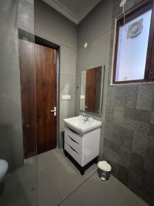 Revaura Villa 3bhk Cinema & Automotive suite