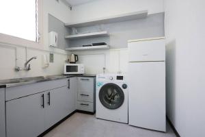63par1016 Large and bright apartment in Paralel