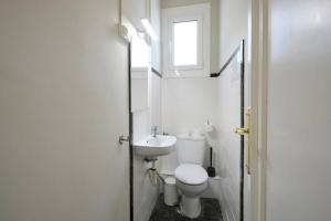63par1016 Large and bright apartment in Paralel