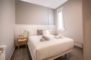 34MAL1078- NewBright 3br Apt near Sagrada Familia