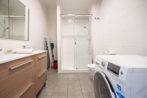 34MAL1078- NewBright 3br Apt near Sagrada Familia