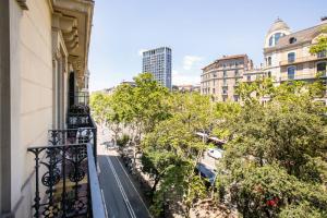 22DIA1087- New 2BR flat in the center!