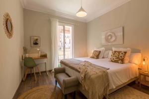 13par1004- Fabulous apt in the heart of Barcelona