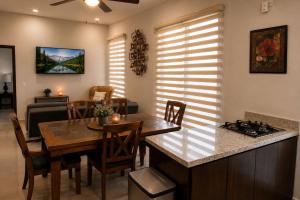 2br2ba Condo 1 block to ocean! - Unit 6