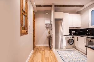 P3MAL1076- Beautiful 2BR 2BH newly refurbished