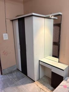 4BHK Premium Flat Located Near Main Market