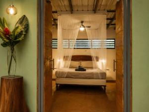 Villa Laurel - 2BR Jungle Villa with Private Pool