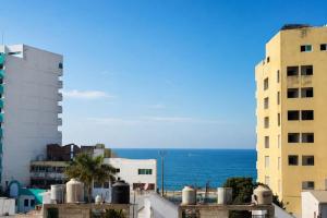2br2ba Condo 1 block to ocean! - Unit #5
