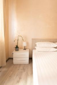 Vatican District · Metro at the Door · Modern Flat