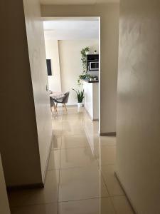 Elegante y Luminoso Dto en Caballitto de 70 mts
