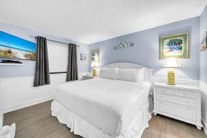 Gulf Front-Heart of Destin-Lots of Amenities! SunDestin 209
