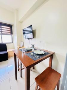 Cebu Horizons 101 by P&J