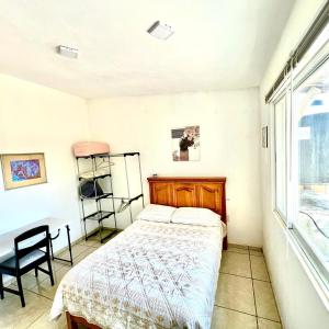 Entire house, 4 bedrooms with bathroom