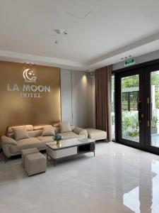LaMoon Hotel