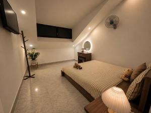 1 House 3