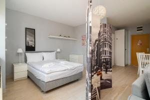 Park Praski Charming Apartment by BookingHost