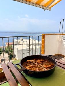 Apartamento con fabulosas vistas sobre la bahía de Roses- El Piset