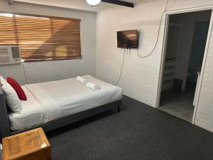 Allan Cunningham Motel