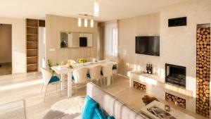 Villa Royal Gold by Villas Guide