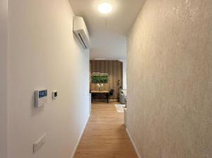 Chic 1BR & 1LR Apartment Panoramic Sky View