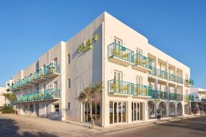 Play Paros a member of Brown Hotels