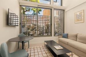 KERA by Zoia Living