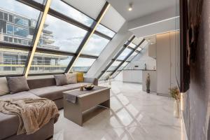 Luxury Skylight Loft & Terrace Varna Center