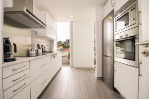 Top floor apartment in city center by Morna Homes
